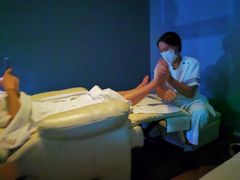 -Let’s Relax Spa(Siam Square One)