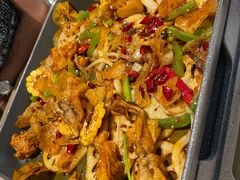 招牌悦蓉牛蛙干锅-精悦蓉(松江万达广场店)