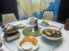 -威尔·佳宴创意陕菜融合菜(老城根红庙坡地铁站店)