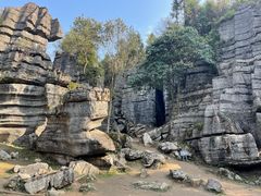 -梭布垭石林景区