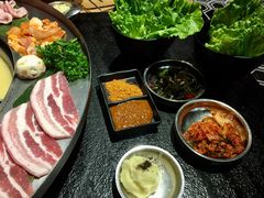 -哈哈碳都·牛肋条无限自助烤肉(宝龙店)