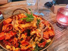-SISTERS BAR RESTAURANT川意酒馆(嘉善老市H楼店)