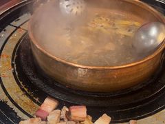 -阿山卓·野生菌火锅·纳西火塘烤肉