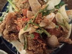 -Cuc Gach Quan Restaurant