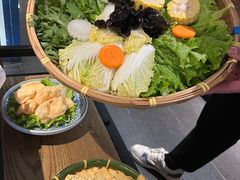 -尚尚仙·酸汤猪手·猪肚鸡火锅(华联万柳购物中心店)