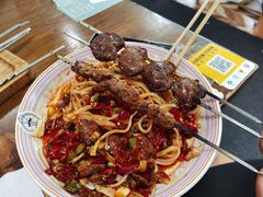 -歹歹的加个面过油肉拌面