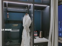 -Ting无边际江景酒店(重庆解放碑云端之眼店)