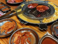 -青瓦炭韩潮烤肉(花园道店)