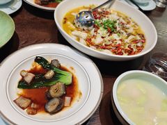 -湖畔鲁菜·二十年老字号餐厅(大明湖店)