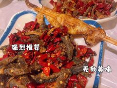 -霄汉牛三鲜湖北砂锅菜(万松园2店)