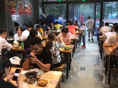 大堂-范贤光鸡公煲(平乐园总店)