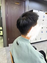 -藤野造型烫发染发