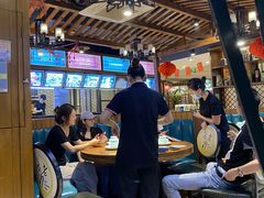 大堂-老长沙湘菜馆(凤凰路店)