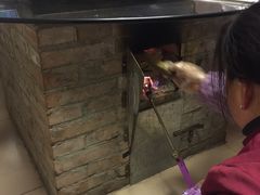 灶台点火-姥家大锅台水库渔家