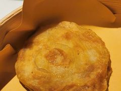 北京传统酥肉饼-北京老铺烤鸭(西稍门店)