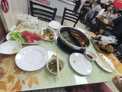 -荣吉招牌自助骨头锅(顾乡店)