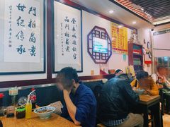 大堂-门框胡同百年卤煮(前门煤市街店)