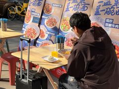 -李与白包子铺(桐梓林店)