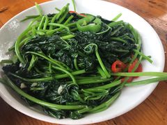 蒜蓉炒番薯叶-大地土窑菜馆·特色罗浮农家菜(罗浮山景区店)