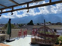 -喵屿·大理花园猫咖