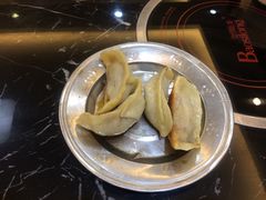 牛肉锅贴-清真·玛丽亚新疆菜主题餐厅(浙江中路店)