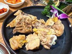 -一朵菌·野生菌探索家火锅(南亚店)