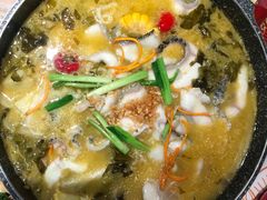 经典老坛酸菜鱼-山城外·非遗酸菜鱼(财富中心店)