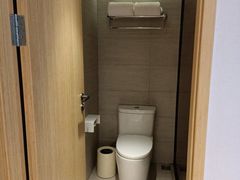 -全季酒店(上海金桥路地铁站店)