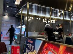 -海底捞火锅(长宁路龙之梦店)