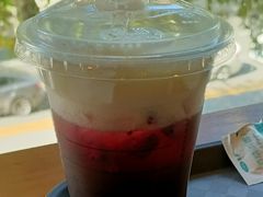 -星巴克臻选(上海淮海百盛购物中心店)