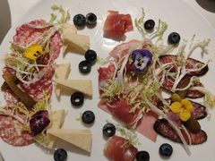 -MONICH牛排融合餐厅(和义大道购物中心店)