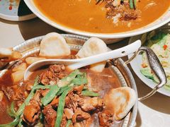 铁锅炖笨鸡-陈阿婆鱼头泡饼·京味菜(复兴路店)