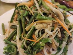 -鹤乡东北菜(崮山路店)