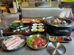 -围炉肉舍丹东海鲜烤肉·烤活鳗(步行街店)