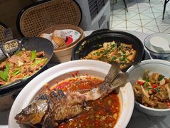 -费大厨辣椒炒肉(高铁吾悦广场店)