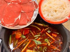 -钱摊摊安顺夺夺粉火锅(宏大广场店)