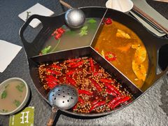 -三出山火锅(南京万象天地店)