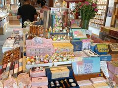 -猫的天空之城概念书店(苏州平江店)