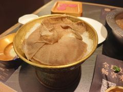 -牛YO寿喜烧·铁板烧和牛火锅自助(市府恒隆店)