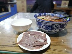 -陇上全荟兰州传统牛肉面(延吉路店)