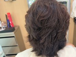 -首脑美发沙龙