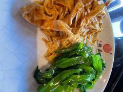 -重庆德庄火锅(体育中心店)