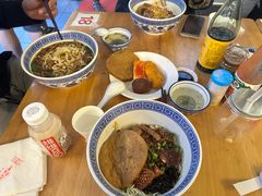 -沪西老弄堂面馆(定西路店)