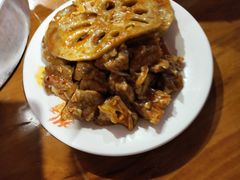 -爆炸头阿姨小四川正宗川味小吃(无任何分店)