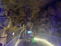 -泰安地下龙宫景区