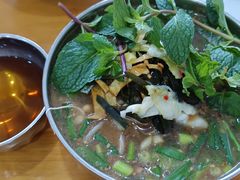 -正宗杨记普洱酸醋米线(总店)