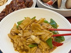 -红东阁东北菜烤肉酒馆(CROSS万象汇店)
