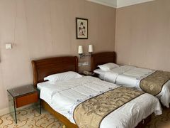 -大连长城大饭店(西安路地铁站店)