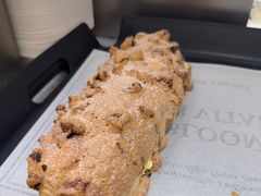 -HOT CRUSH趁热集合·现烤面包(上海环球港店)