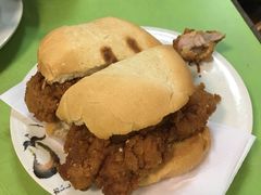 猪扒包-胜利茶餐室